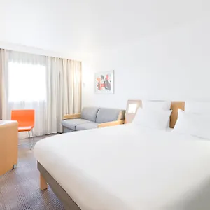 Novotel Centre Gare Montparnasse Otel Paris